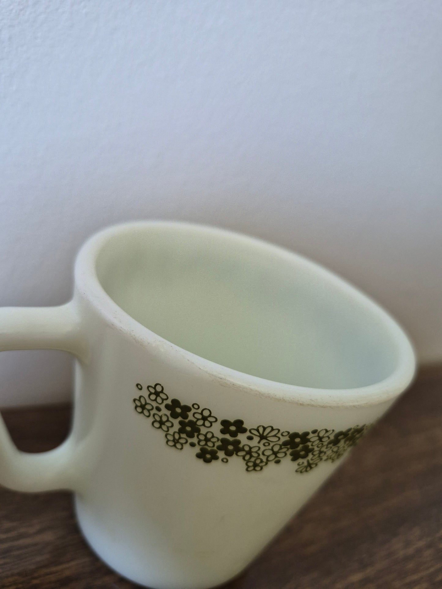 Crazy Daisy Coffee Mugs, Pyrex