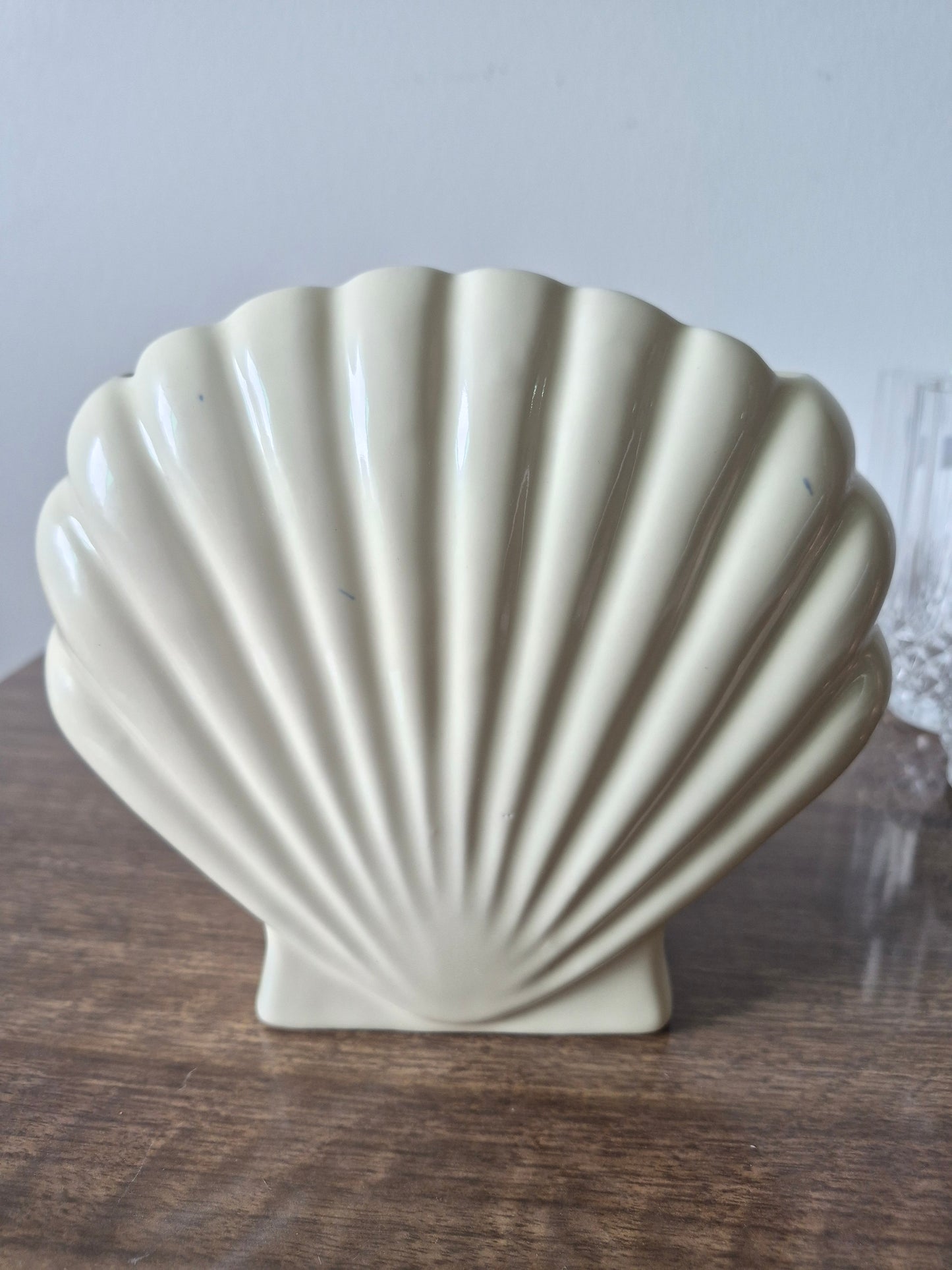 Ceramic Art Deco Shell Vase |1950's